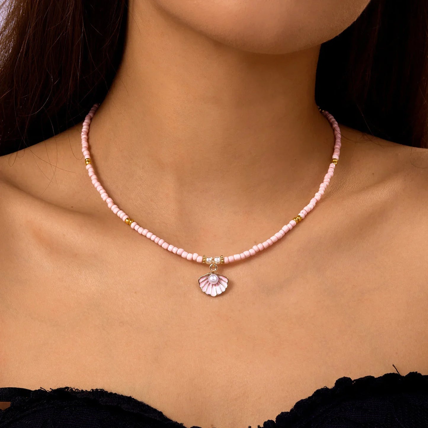 Bohemian Shell Pendant Beaded Necklace